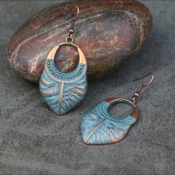 Sculptured Boho Dangle Earrings NEW French Hooks Turquoise & Bronze Color - Picture 3 of 8